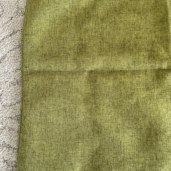 2 NEW Throw pillow covers 16” x 16” green linen look zipper closure - Picture 2 of 5